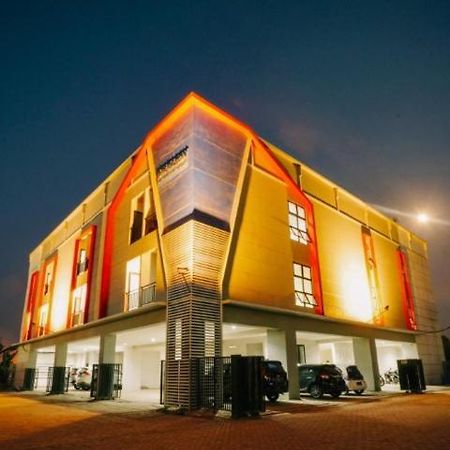 Dparagon Kalijudan Sorabaya Extérieur photo